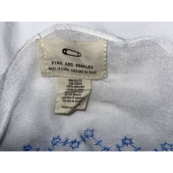 Urban Outfitters Pins and Needles Unique Scarf White/Blue with Tassels - Picture 6 of 7